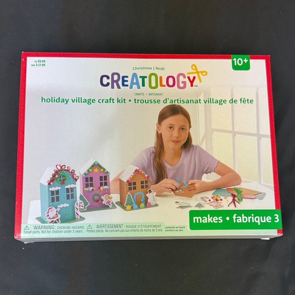 Creatology Holiday Village Craft Kit - Festive Red and Green